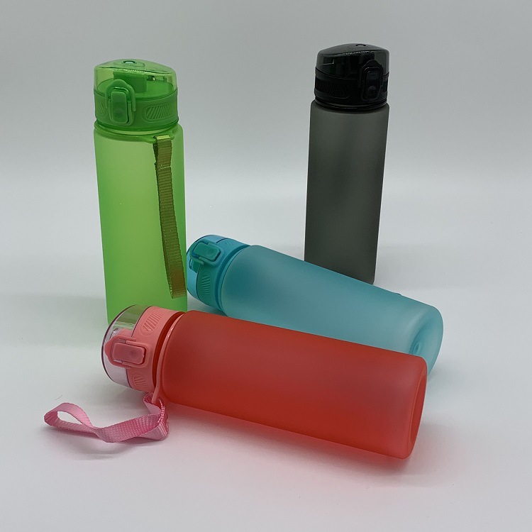 Personalize Water Bottle Porta - Sports Equipment And Names recension och pris