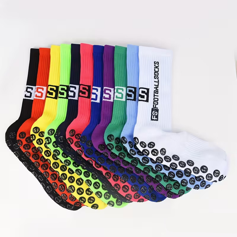 1 Pair Grippy Sports Crew Sock - Sports Equipment Football recension och pris